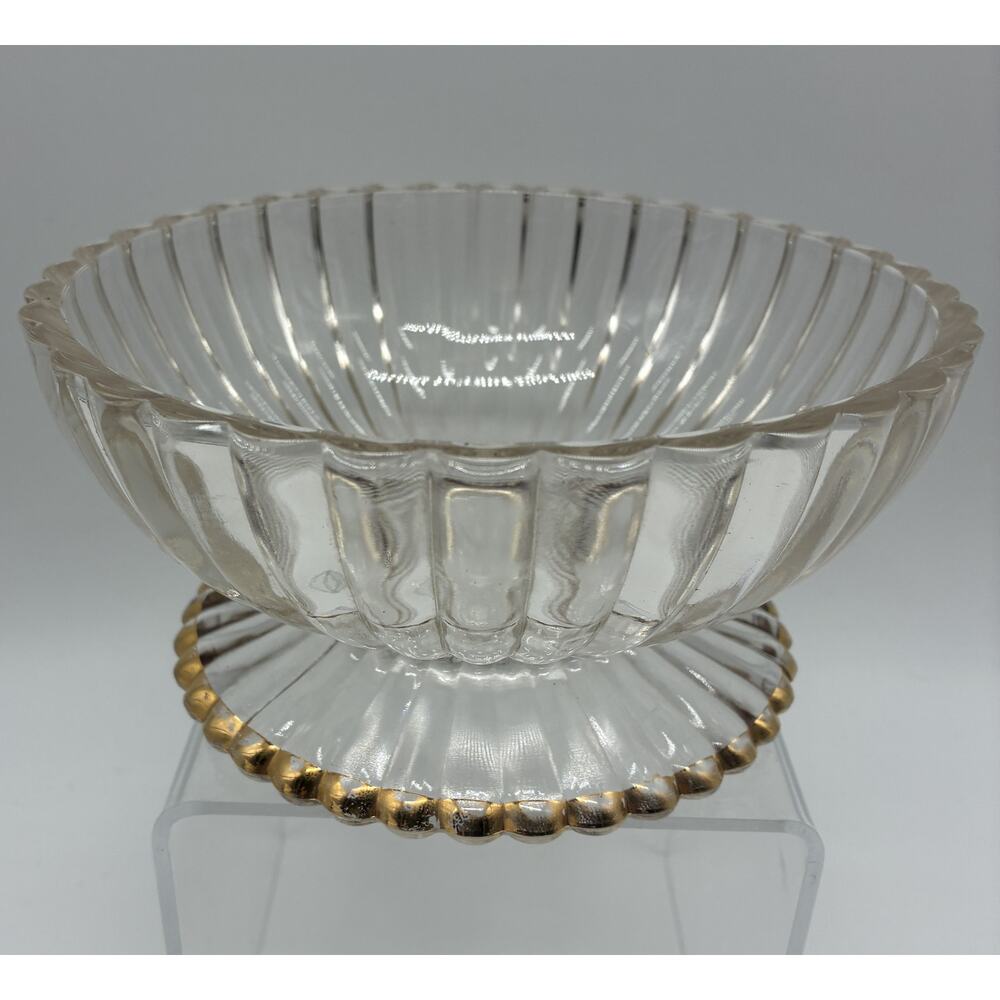Glassware - Picture 2 of 10